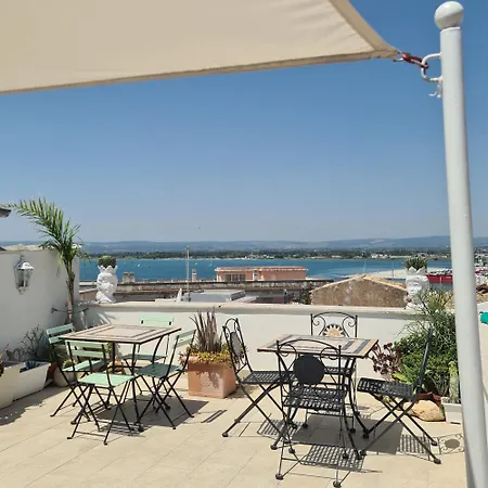 Lägenhet Casa Eunice Di Ortigia